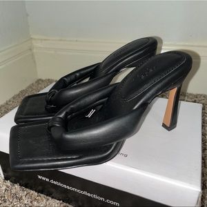 ASOS DESIGN Haven padded toe thong heeled sandals in black